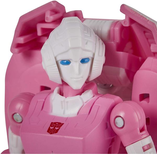 Арси с оружием и комиксом "война за кибертрон" (15.5 см.) от Hasbro/Takara