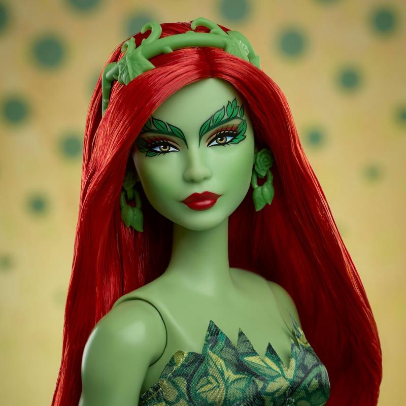 Ядовитый Плющ с аксессуарами / Poison Ivy "DC Batman 85th Anniversary" от Mattel ( около 30 см.)