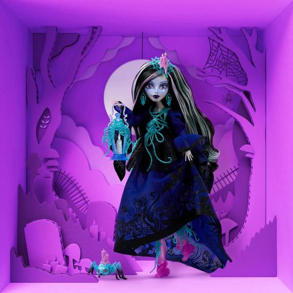 Ленор Лумингтон с питомцем и аксессуарами / Lenore Loomington от Mattel