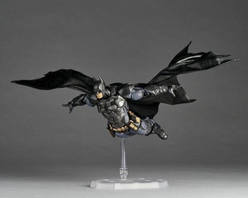 Бэтмен с оружием и аксессуарами "Аркхем Найт" / Revoltech Amazing Yamaguchi (16 см.) от Kaiyodo