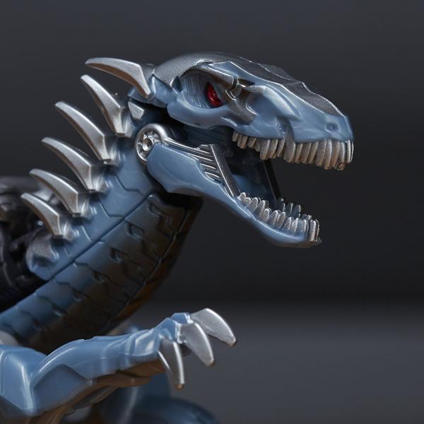 Динобот Слеш с оружием по фильму "последний рыцарь" (12 см.) от Hasbro