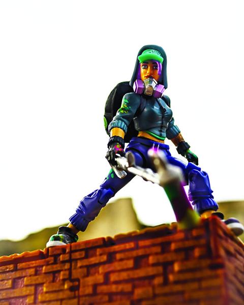 Фигурка Техник с оружием / FortNight Teknique (10.2 см.) от Jazwares