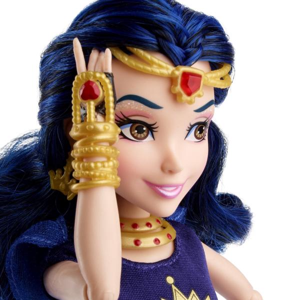 Иви с аксессуарами "Genie Chic / наследники" (28 см.) от Hasbro