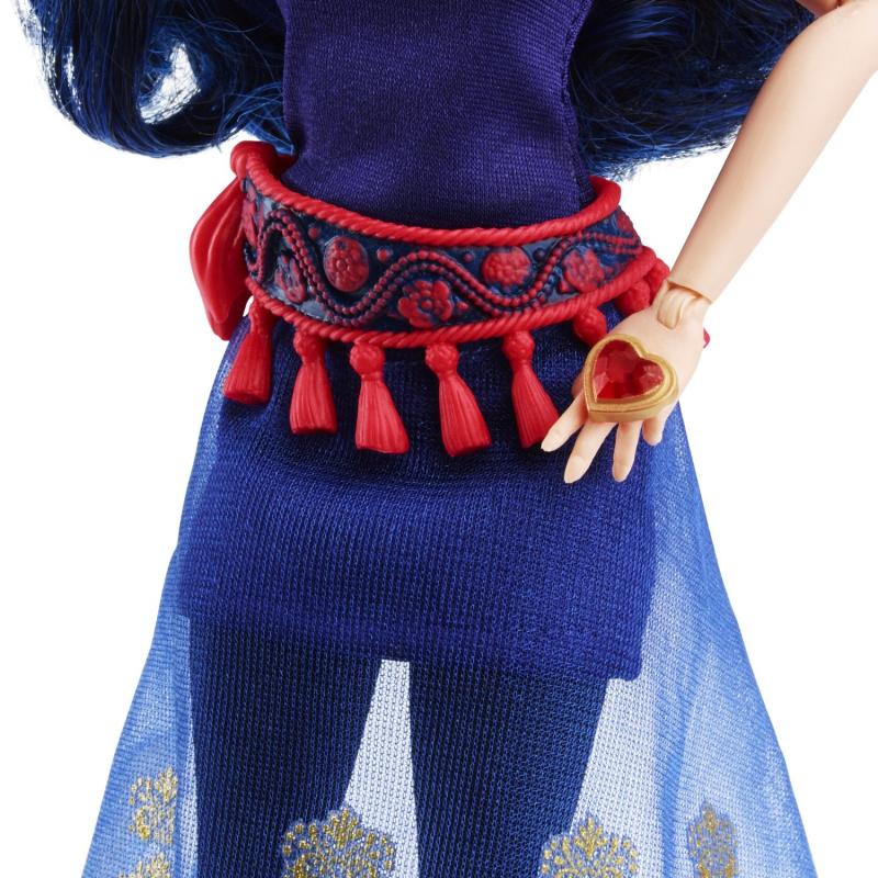 Иви с аксессуарами "Genie Chic / наследники" (28 см.) от Hasbro
