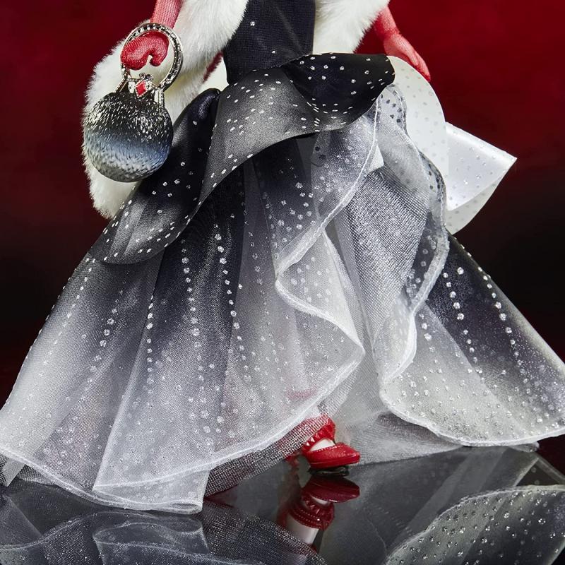 Круэлла де Виль с аксессуарами "Style series" (28 см.) от Hasbro