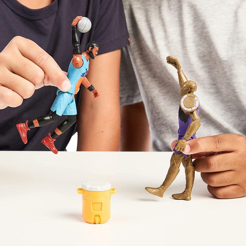 Леброн Джеймс и Хронос с аксессуарами "космический джем" (13 см.) от Moose Toys