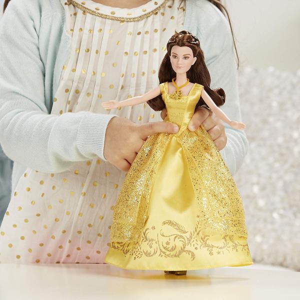 Поющая куколка Бель "красавица и чудовище" (30 см.) от Hasbro