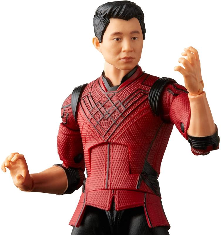 Шан-чи с оружием "Шан-чи и легенда 10 колец" (15.5 см.) от Hasbro
